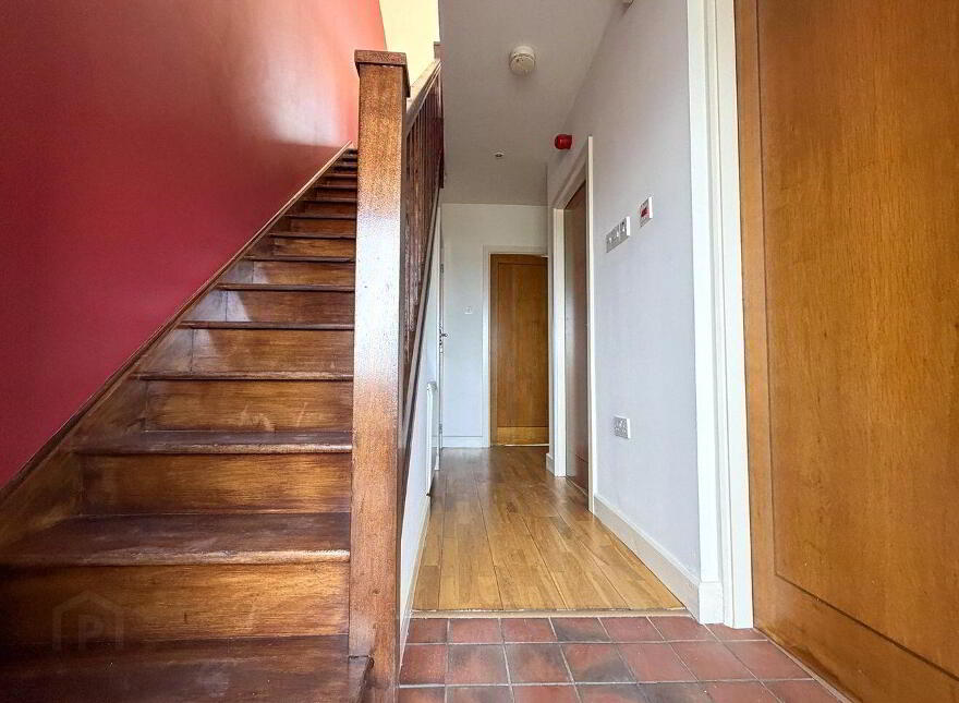 33 Crescent Court, Father Griffin Road, Galway City Centre, H91Y205