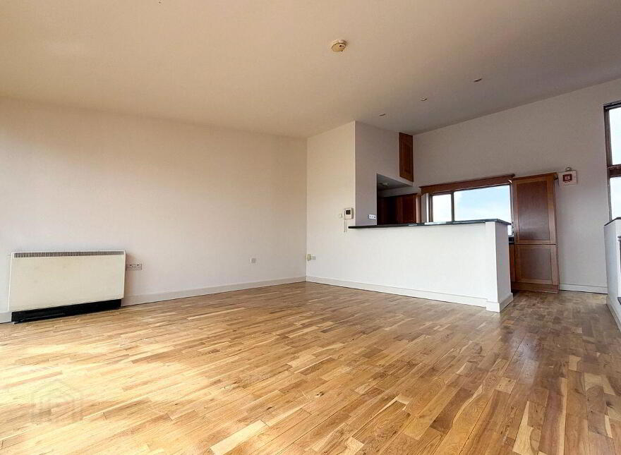 33 Crescent Court, Father Griffin Road, Galway City Centre, H91Y205