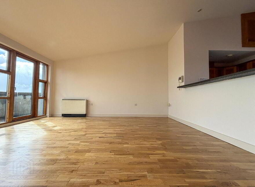 33 Crescent Court, Father Griffin Road, Galway City Centre, H91Y205