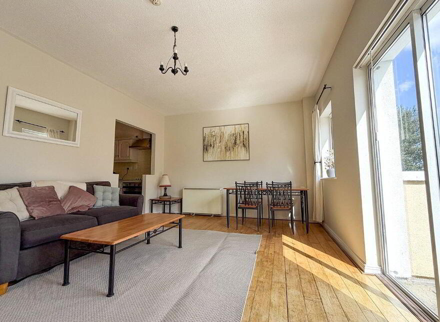 19 Gleann Noinin, College Road, Galway City Centre, H91K383