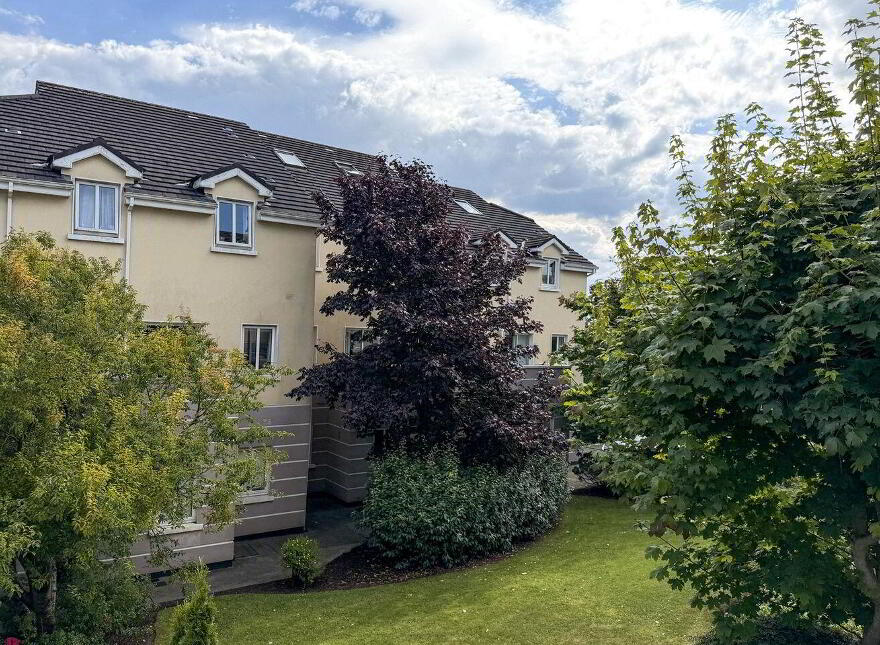 19 Gleann Noinin, College Road, Galway City Centre, H91K383