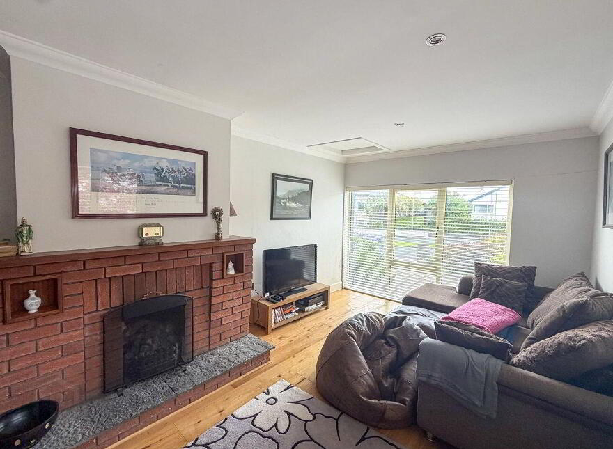 Pollnarooma, Salthill, H91D42A