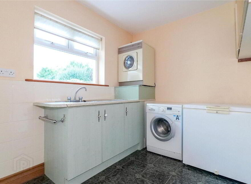 56 Hawthorn Place, Clybaun Road, Knocknacarra, H91FH2P