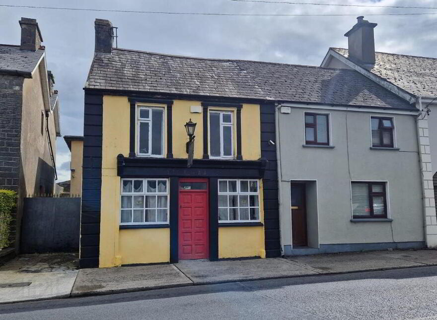 Butler's Bar, Lower Main Street, Hospital, V35E0H3