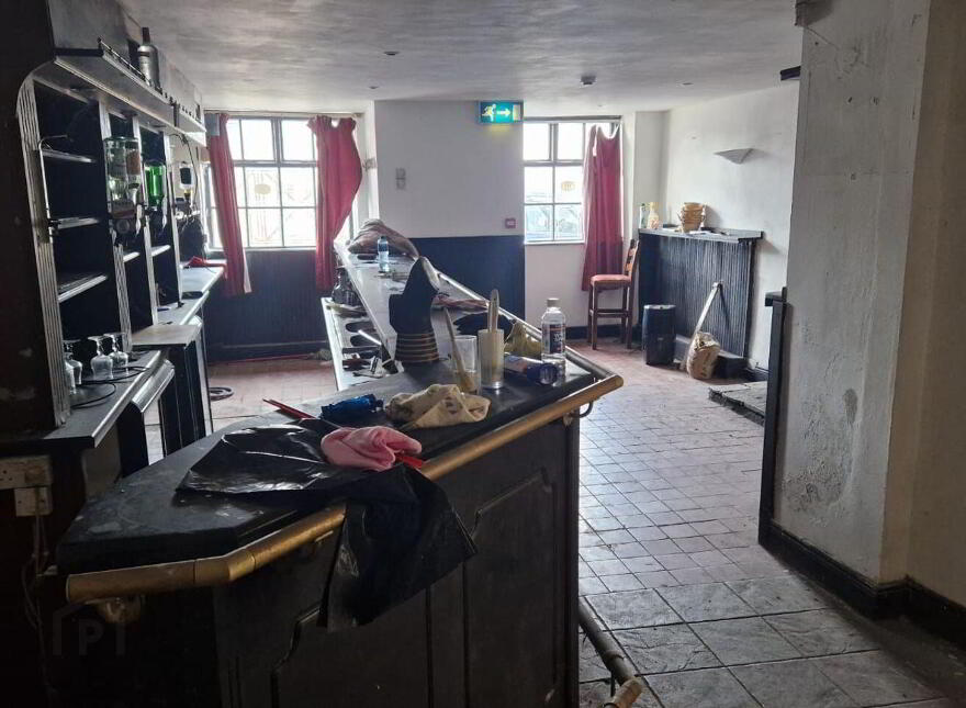 Butler's Bar, Lower Main Street, Hospital, V35E0H3