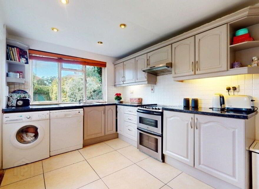 73 Ludford Park, Ballinteer, D16RK11