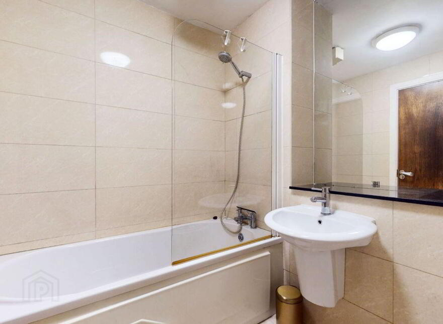 Apartment 8 Block A Mellowes Quay, Usher Street, Dublin 8, D08X654