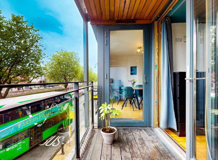 Apartment 8 Block A Mellowes Quay, Usher Street, Dublin 8, D08X654