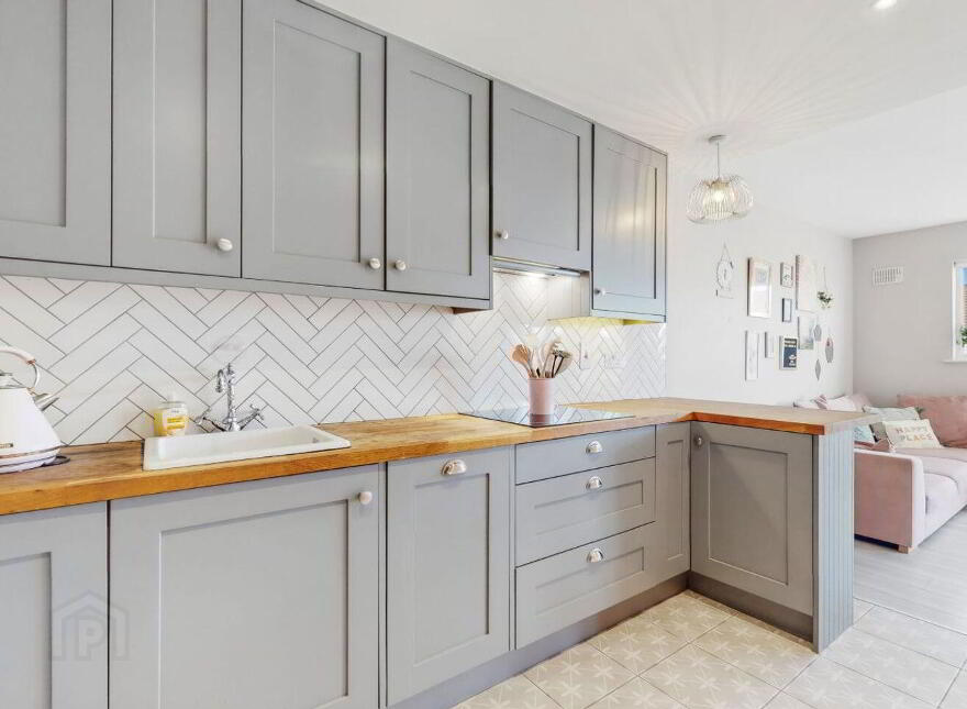 25 Hunters Hall, Hunterswood, Ballycullen, Ballycullen, D24N977