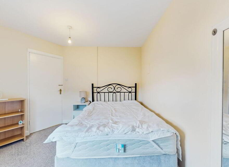 2 Bridge House, (, 4 Apartments Commercial) Main Street, Celbridge, W23FW9H