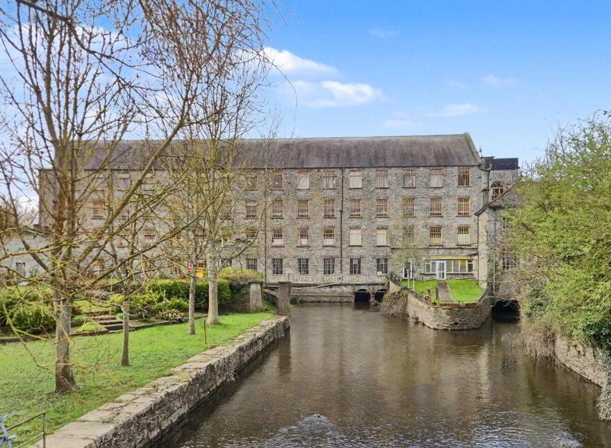 2 Bridge House, (, 4 Apartments Commercial) Main Street, Celbridge, W23FW9H