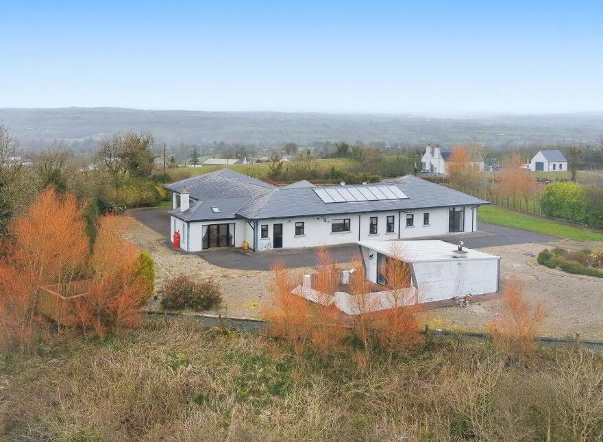 Aghaloughan, Virginia, A82Y0E2