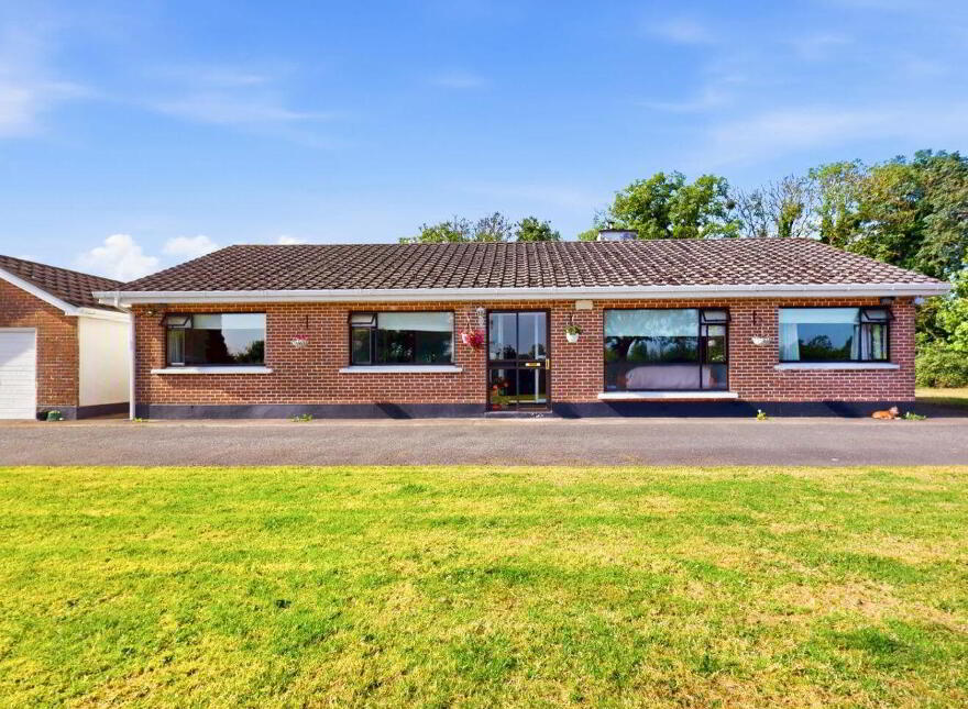 Kilmartin, Hollystown, D15F8DA