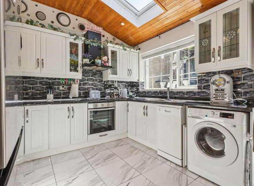 Alan Ville, 88 Bride Valley View, Fairhill, T23Y1T9