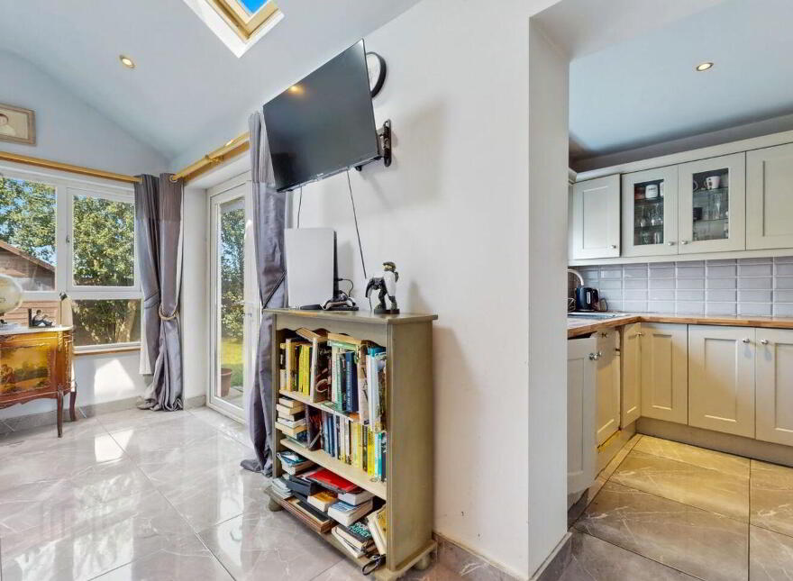 36 Woodland Park, Rush, K56CC67