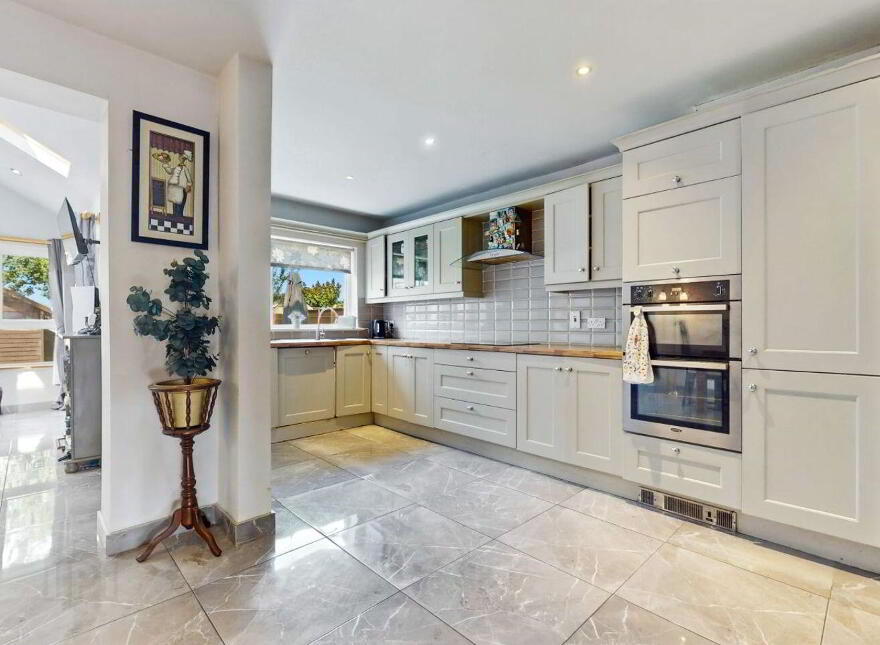 36 Woodland Park, Rush, K56CC67