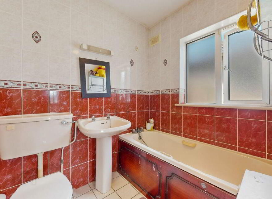 36 Woodland Park, Rush, K56CC67