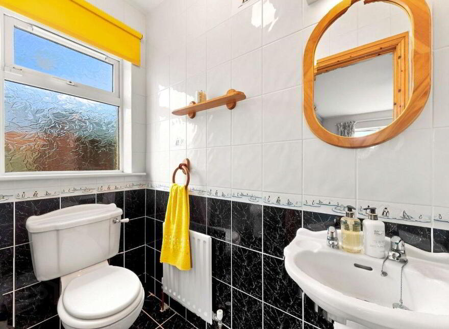 Seacrest, Sandy Hills, South Shore Road, Rush, K56PX23