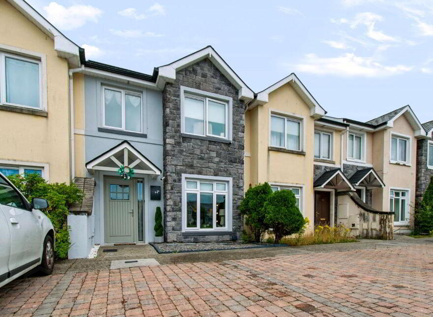 71 Springvale, Tubbercurry, F91F6T4