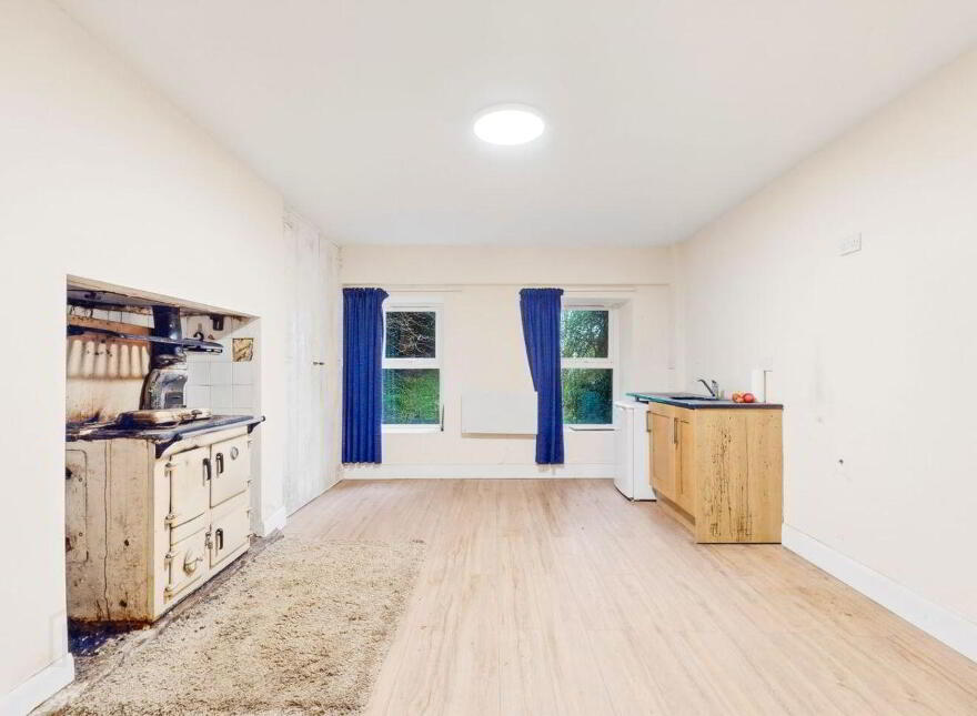 Rathview House, Bracknagh Road, Rathangan, R51X045