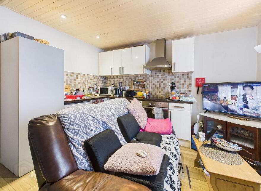 1 Rossmore House, Main Street, Lanesborough, N39TK71