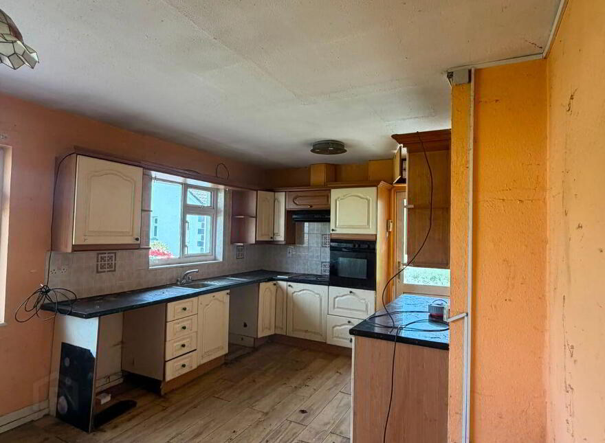 Kylemore, Railway View, Athlone, N37EV12
