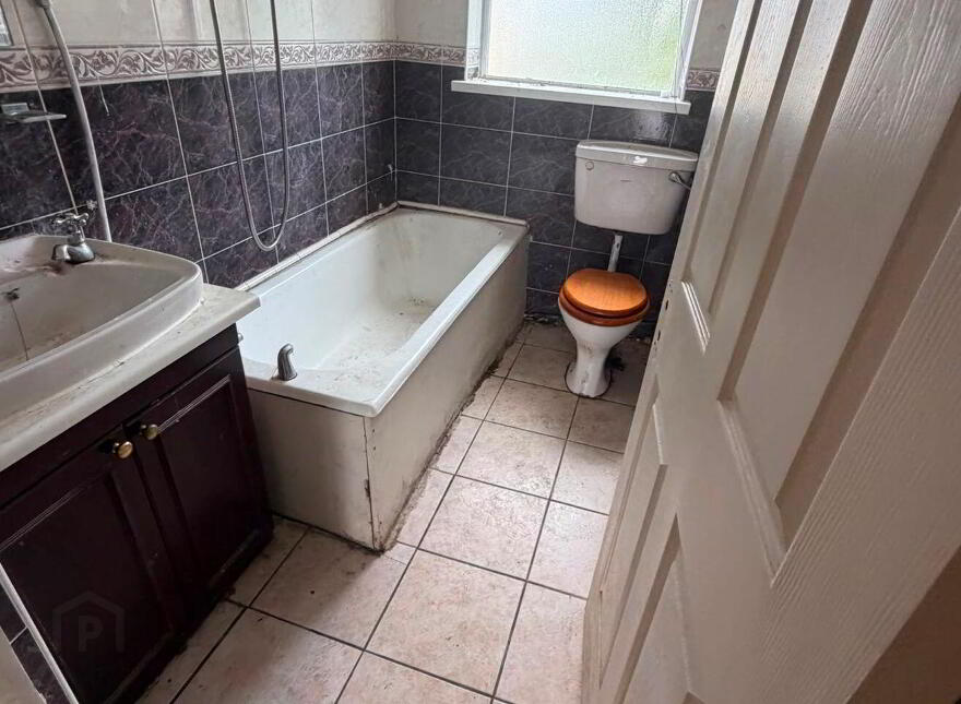 Kylemore, Railway View, Athlone, N37EV12