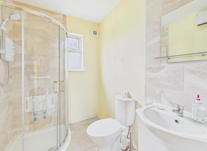 8 Oakmill Drive, Derrymullan, Ballinasloe, H53XA89