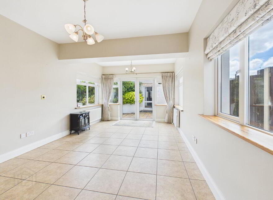 34 Garbally Oaks, Ballinasloe, H53NP82