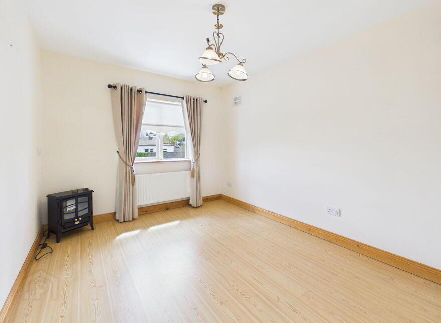 34 Garbally Oaks, Ballinasloe, H53NP82