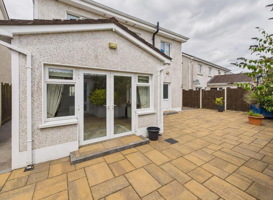 34 Garbally Oaks, Ballinasloe, H53NP82