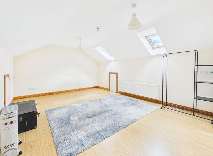 34 Garbally Oaks, Ballinasloe, H53NP82