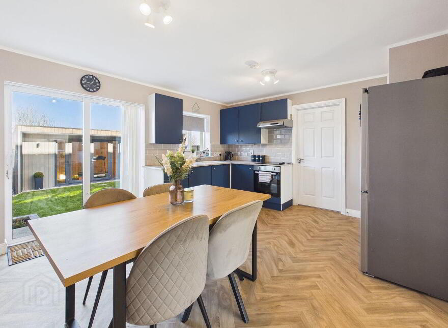 22 Abbeyfield, Ballaghaderreen, F45HK29