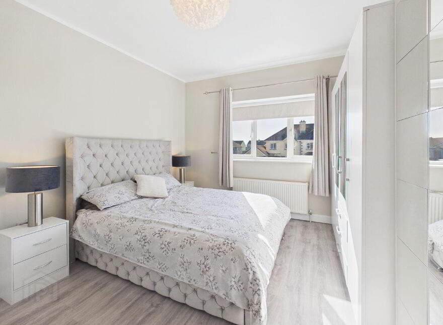 22 Abbeyfield, Ballaghaderreen, F45HK29