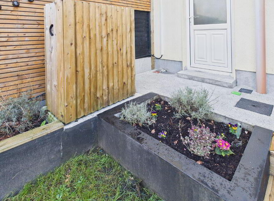 22 Abbeyfield, Ballaghaderreen, F45HK29