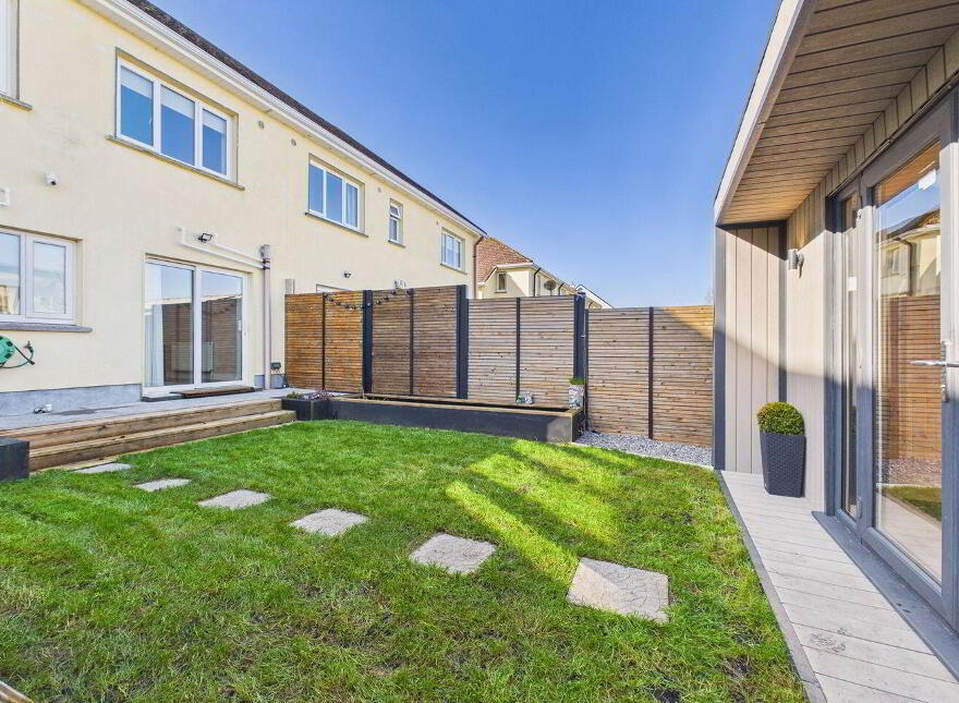 22 Abbeyfield, Ballaghaderreen, F45HK29