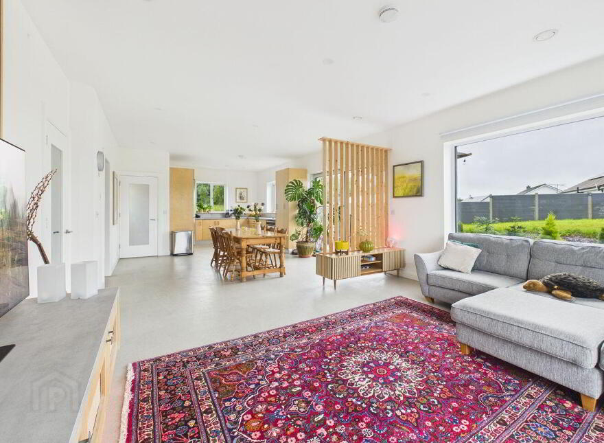 Mount Temple, Williamstown, N37A6W2
