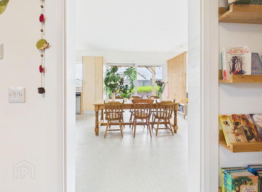 Mount Temple, Williamstown, N37A6W2