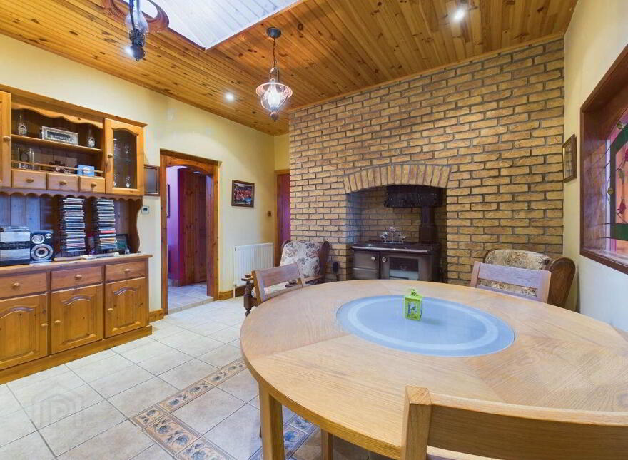 Lowville, Ahascragh, Caltra, H53TH68