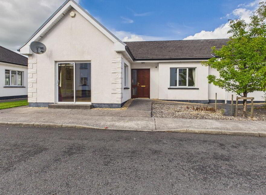 10 Oakwood, Roscommon Town, F42D306 photo