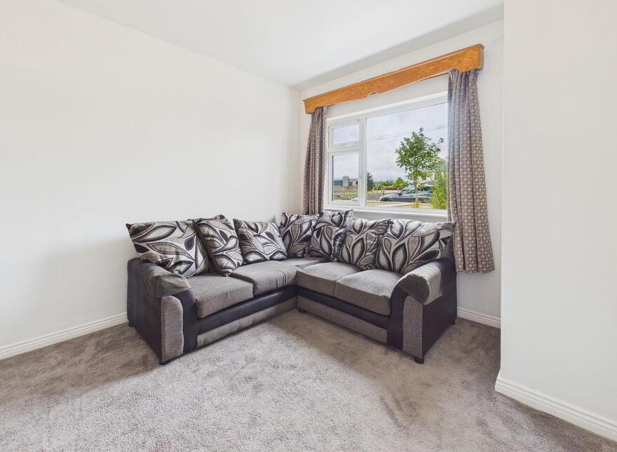 Lower Ballagh, Menlough, Killoscobe, H53W882