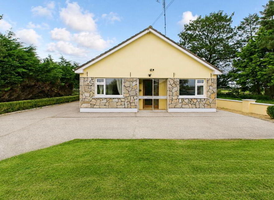 Lower Ballagh, Menlough, Killoscobe, H53W882