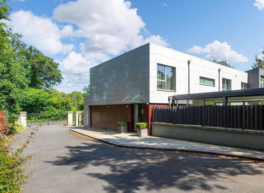 Pineview, Ballybride Road, Rathmichael, D18K6K1