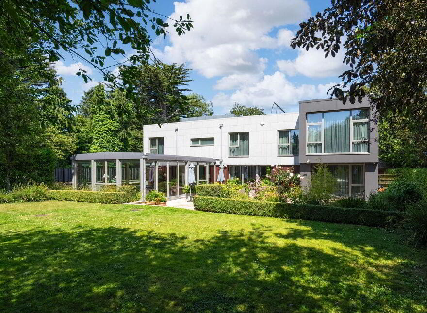 Pineview, Ballybride Road, Rathmichael, D18K6K1