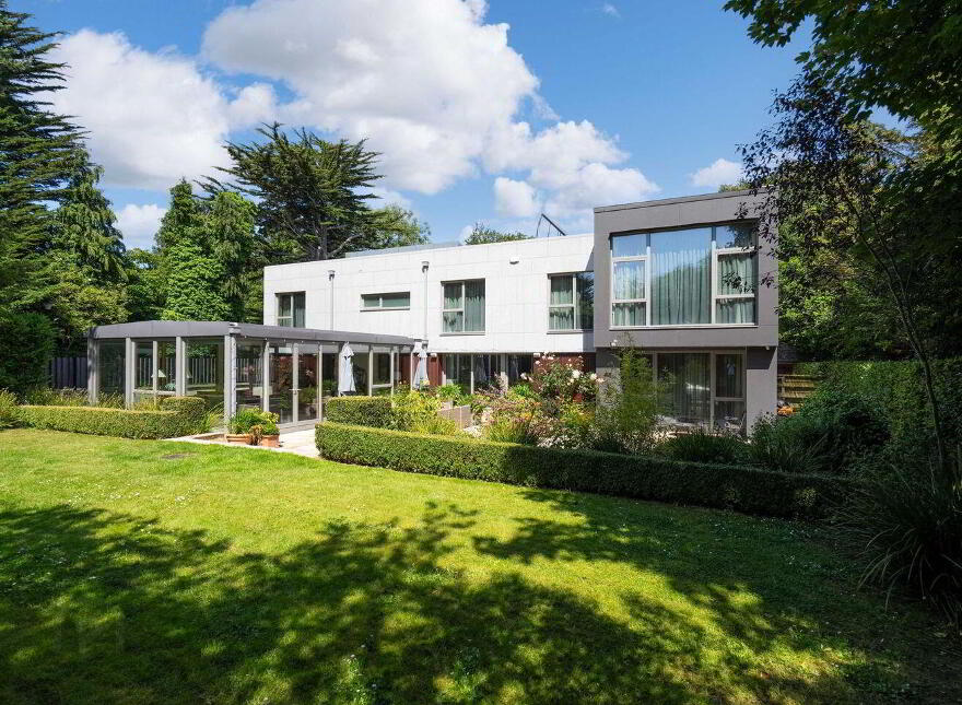 Pineview, Ballybride Road, Rathmichael, D18K6K1