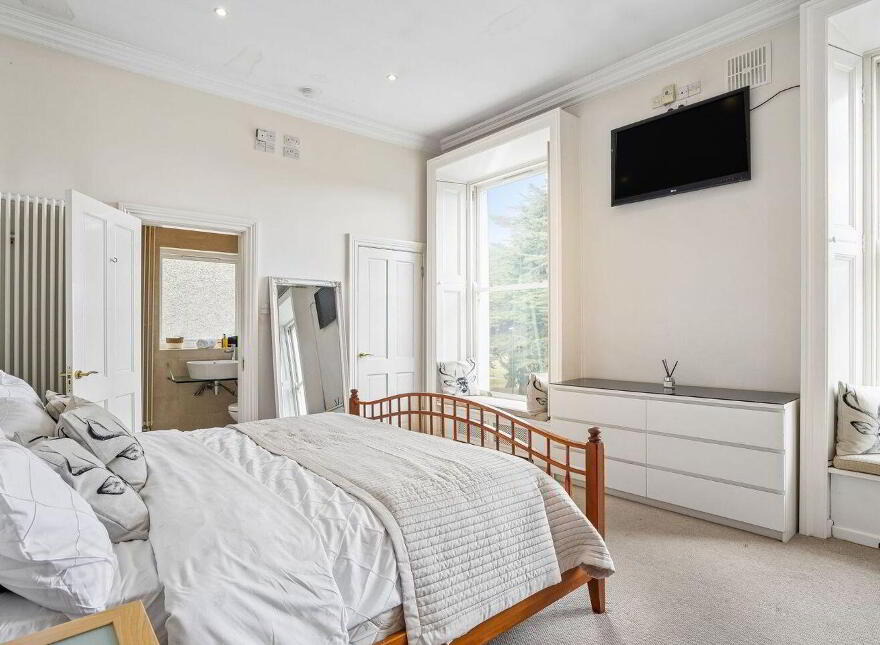 57 Kenilworth Square South, Rathgar, D06EW26