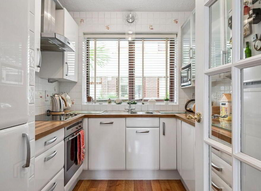 Apartment 14 Brookfield Court, Dartry, Dartry, D06HY59