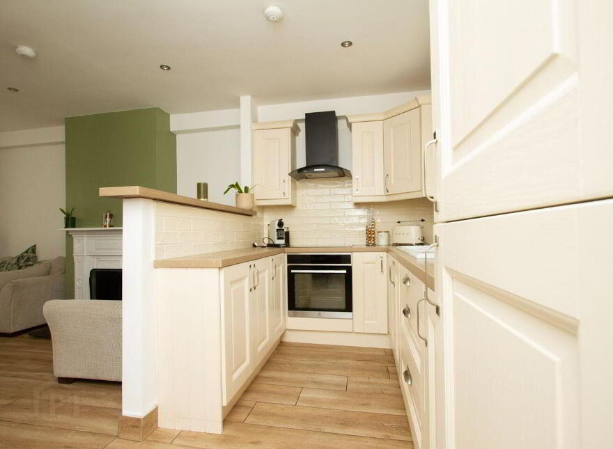 372 Kildare Road, Crumlin, D12X5P2