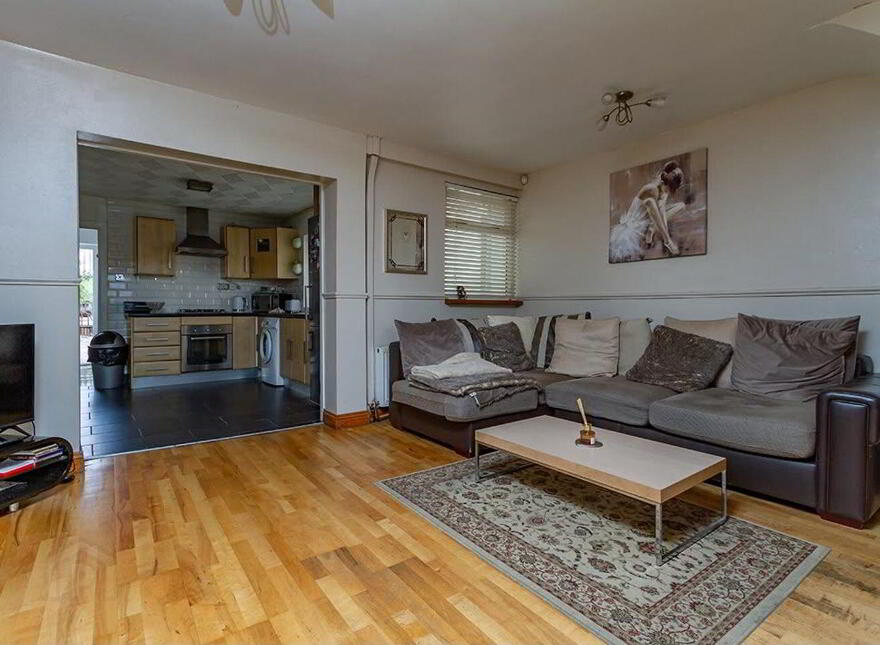 94 Dolphin Road, Drimnagh, D12NT28