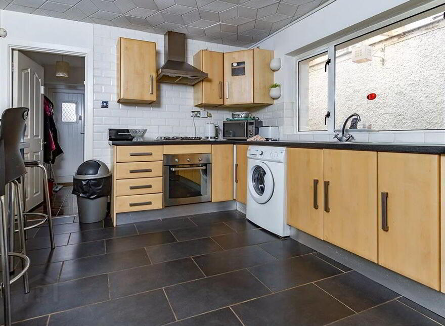 94 Dolphin Road, Drimnagh, D12NT28